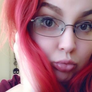 Meet your Posher, Caitlyn